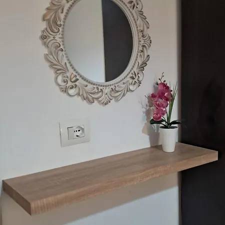 Eva *
