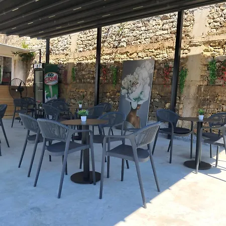 Eva Villa Ksamil